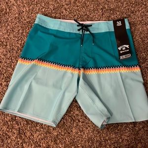 Billabong men’s board shorts
